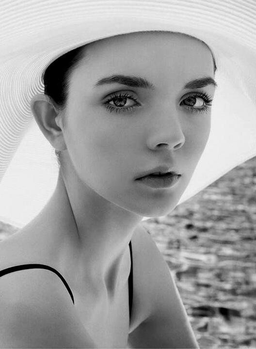 anna nocon